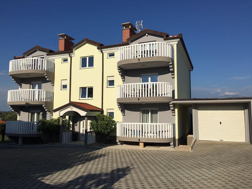 Apartments Barbic Умаг Екстер'єр фото