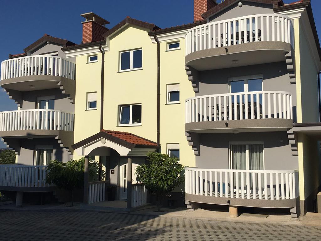 Apartments Barbic Умаг Екстер'єр фото